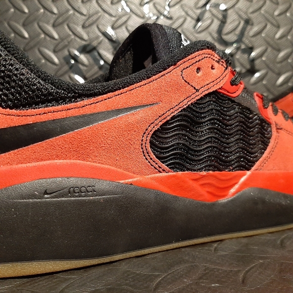 Nike SB Ishod Wair Varsity Red Black Gum shoes DC7232-600 - Picture 5 of 11